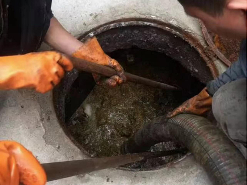 湘西清理化粪池时如何避免沼气的危害?